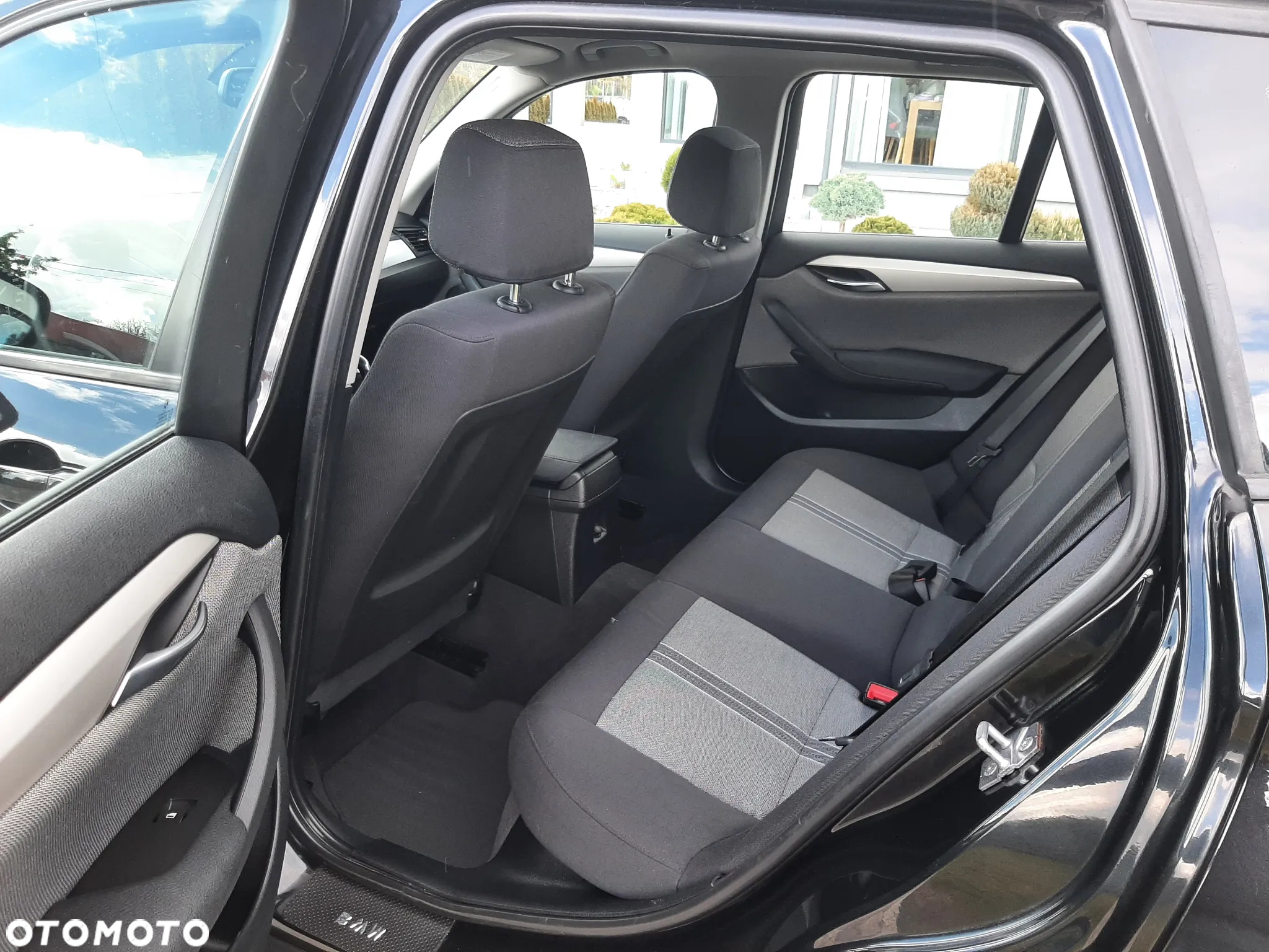 BMW X1 sDrive18i Sport Line - 23