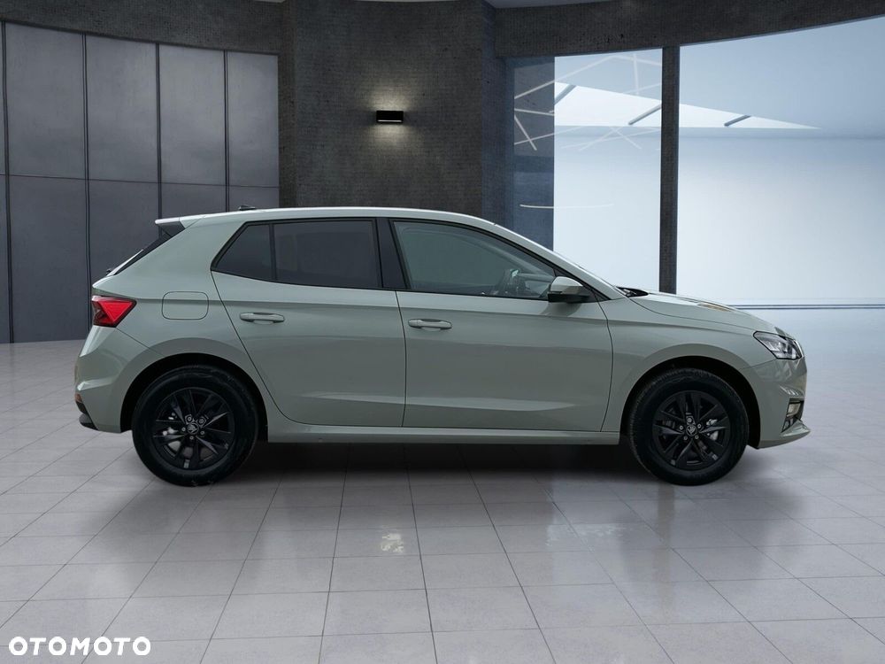 Skoda Fabia - 10