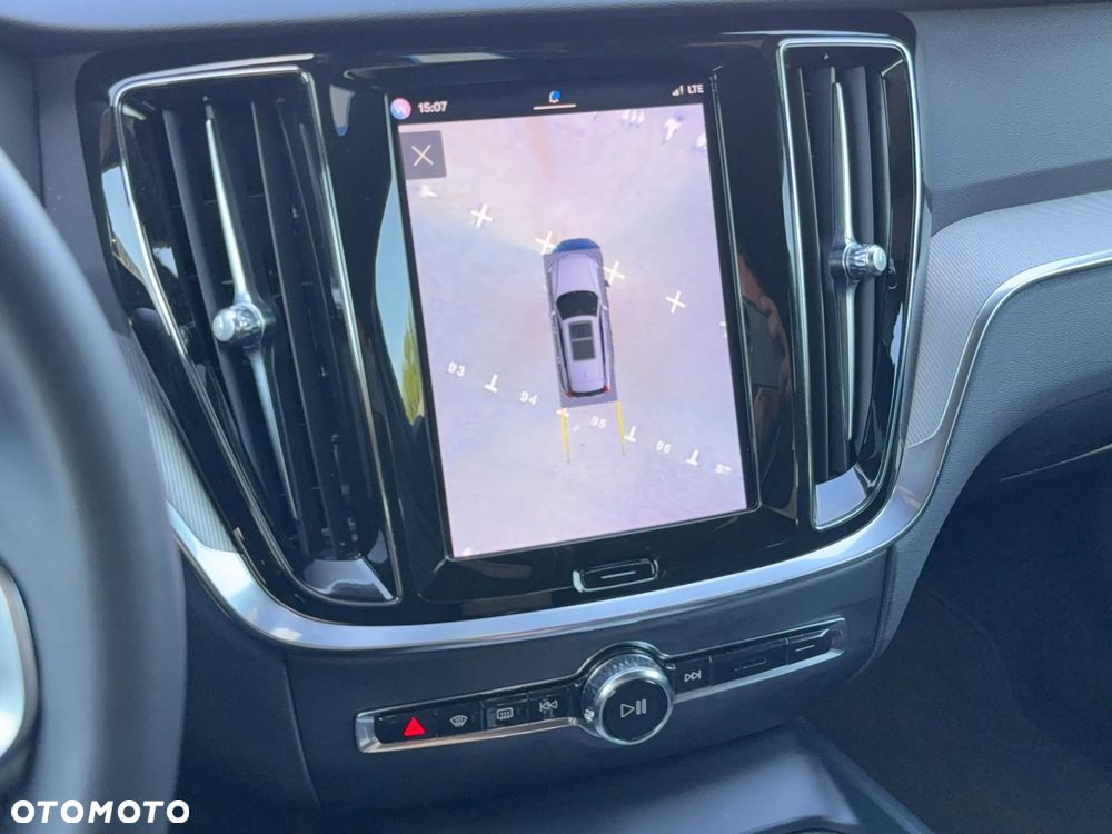 Volvo V60 B4 D Plus Dark - 22