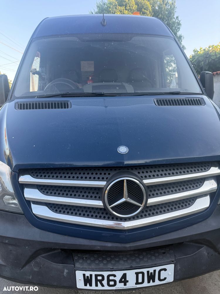 Mercedes-Benz Sprinter - 2