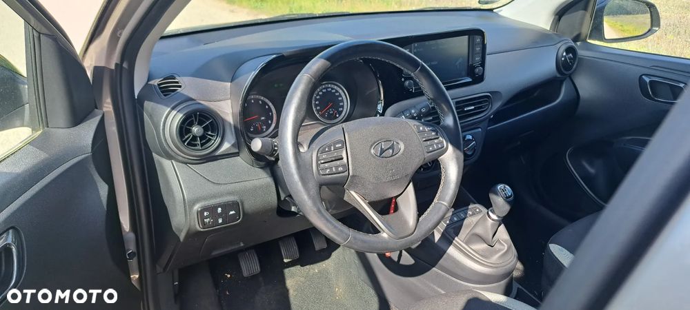 Hyundai i10 - 11