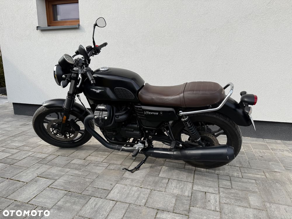 Moto Guzzi V7 - 2