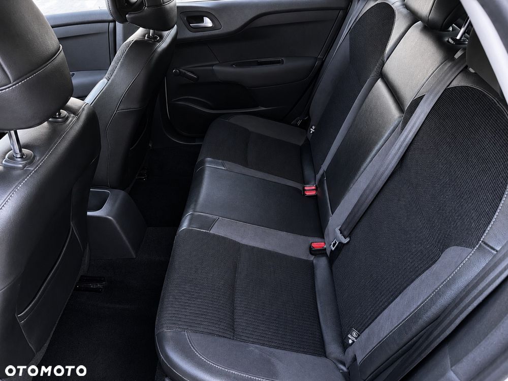 Citroën C4 HDi 90 Selection - 8
