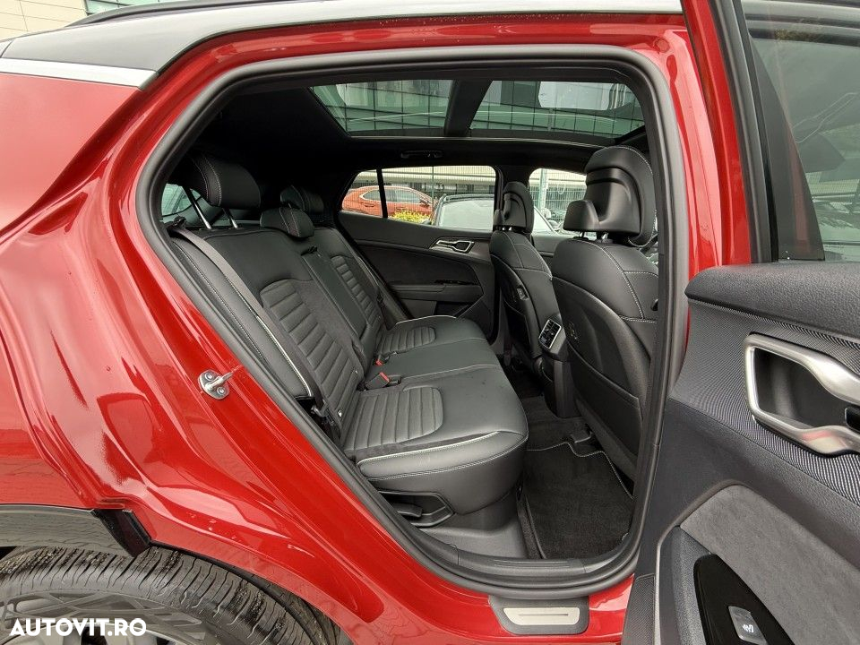 Kia Sportage 1.6 T-GDI HEV 6AT 4x4 GT Line - 18