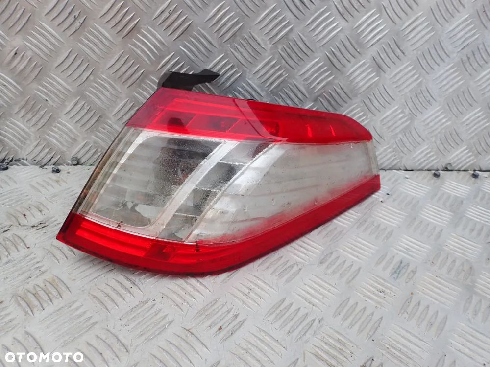 LAMPA PRAWA PEUGEOT 508 TYLNA 9686779680 RADOM