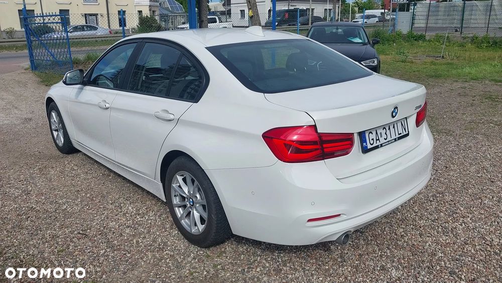 BMW Seria 3 318i Advantage - 3