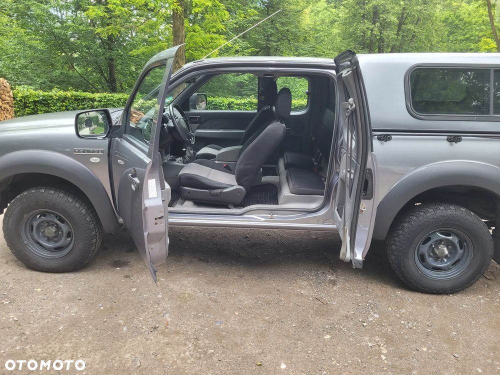 Ford Ranger 2.5 TDCi DC Limited2 - 17