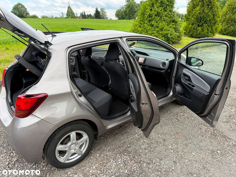 Toyota Yaris 1.33 Premium - 14