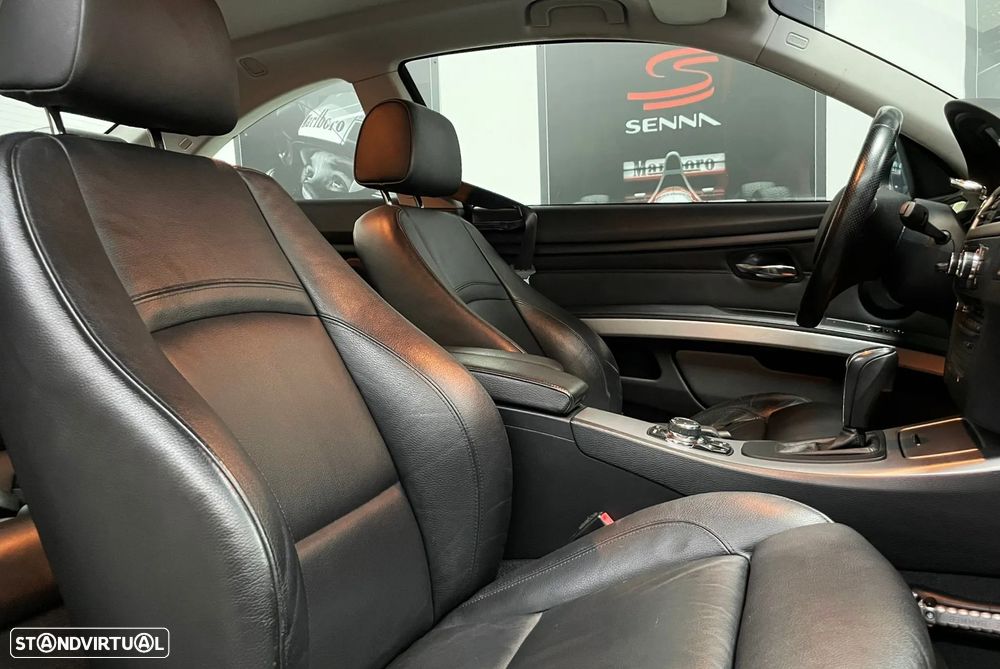 BMW 320 d Coupe Auto - 26