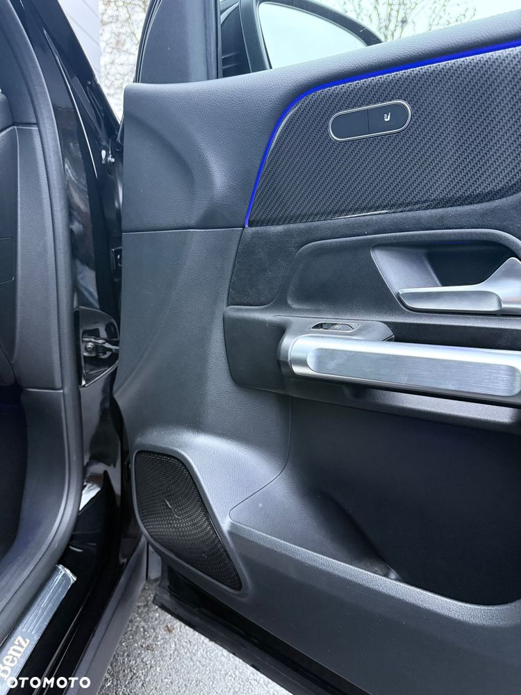 Mercedes-Benz GLB 200 d 4-Matic AMG Line 8G-DCT - 15