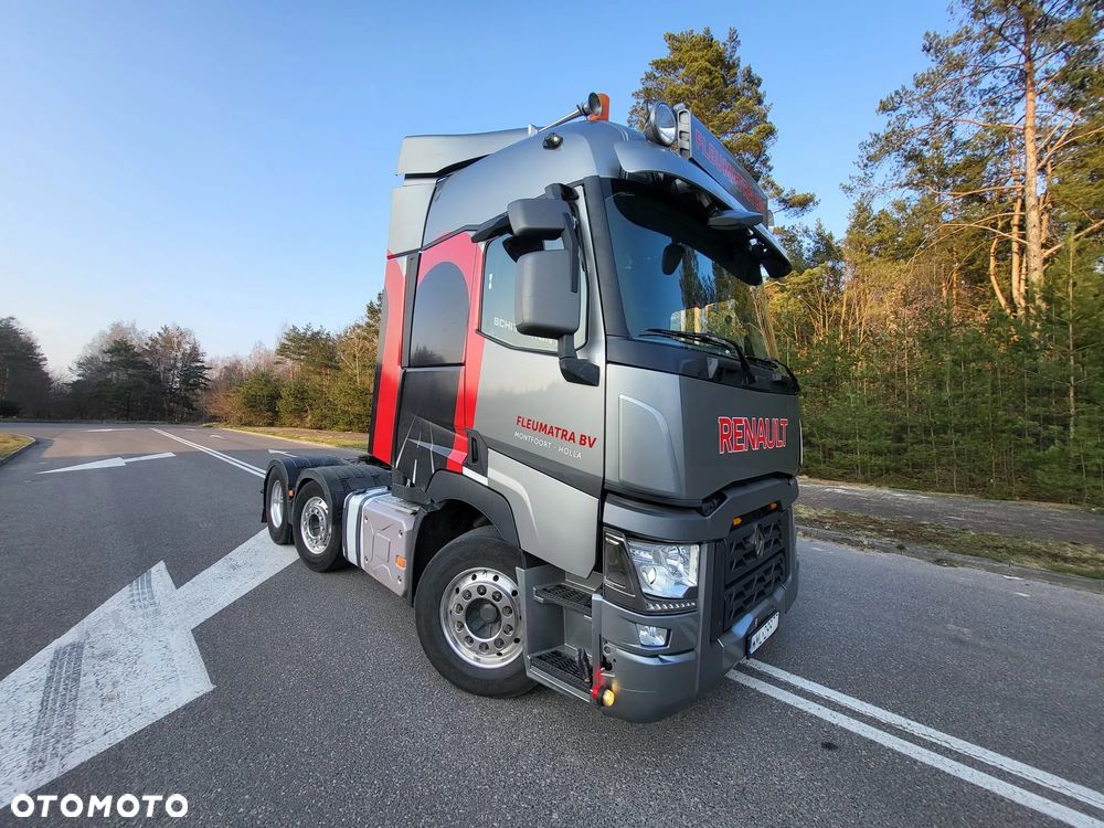 Renault T