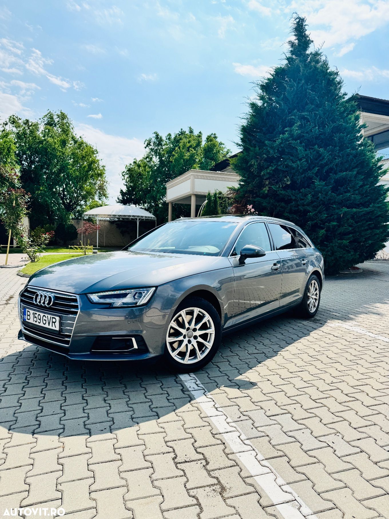 Audi A4 Avant 2.0 TDI ultra S tronic Sport - 1