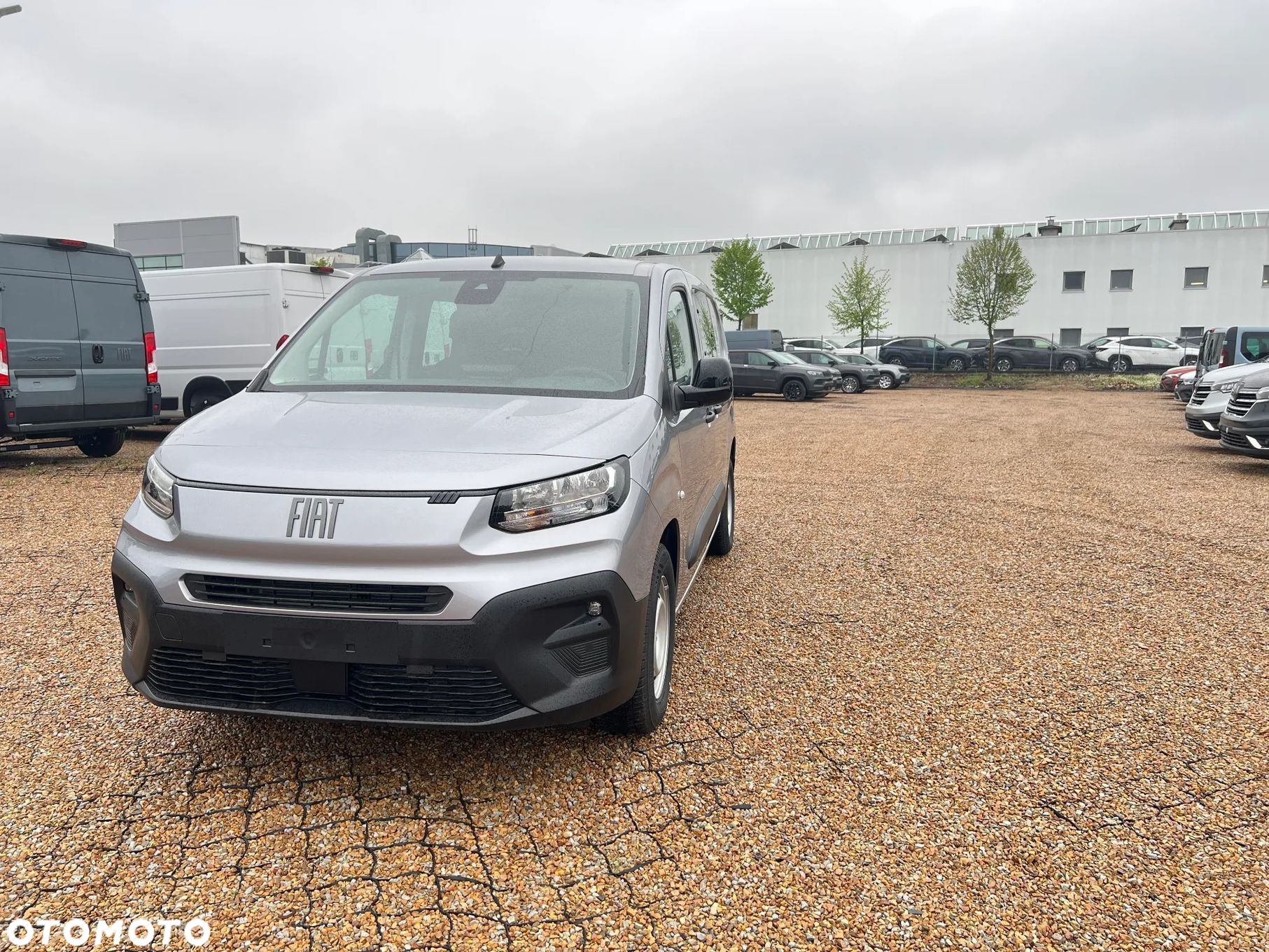 Fiat Doblo Maxi 5 miejsc - 4