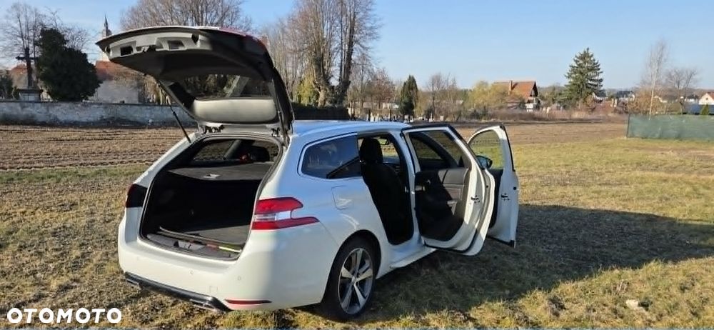 Peugeot 308 BlueHDi 130 EAT8 Stop & Start GT - 12