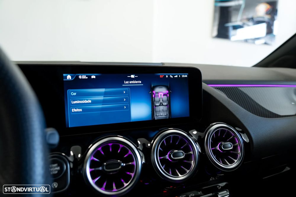 Mercedes-Benz GLA 180 d AMG Line — fotografia 18