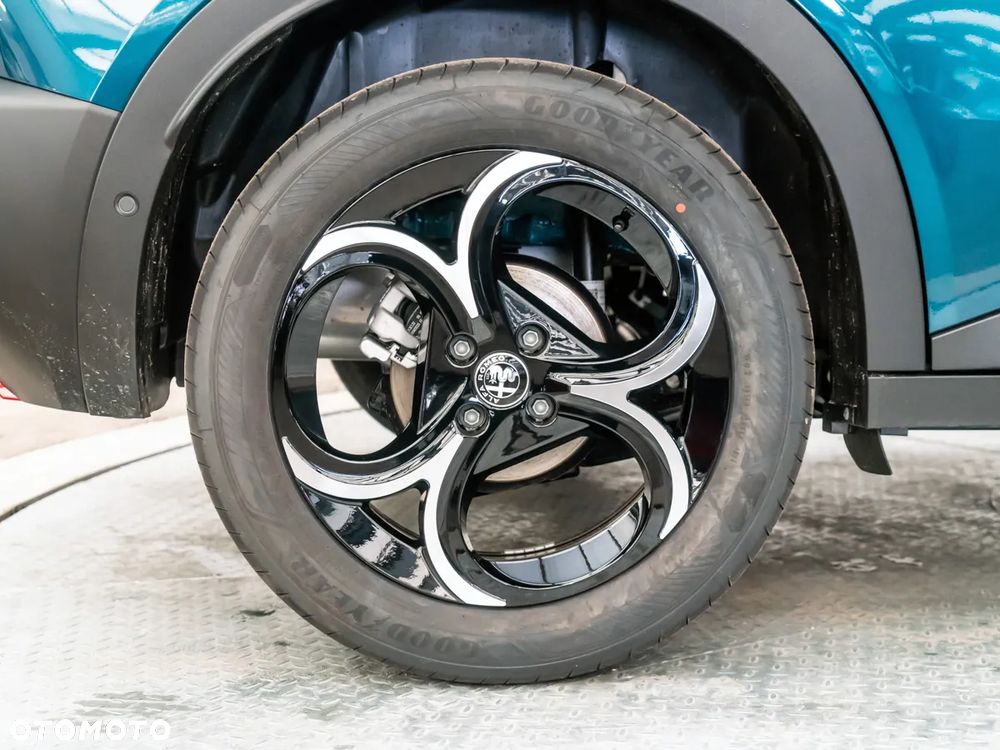 Alfa Romeo Junior 1.2 mHEV Ibrida Speciale eDCT - 13