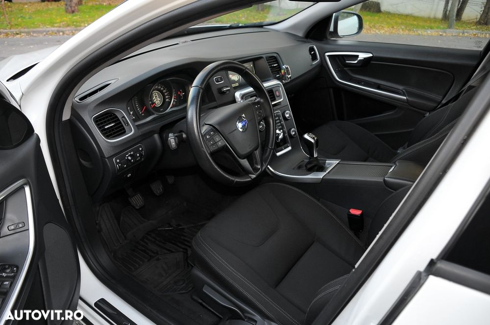 Volvo V60 D2 Kinetic - 10