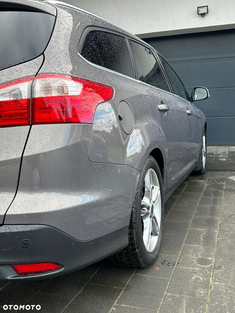 Ford Focus 1.6 EcoBoost Start-Stopp-System SYNC Edition - 4