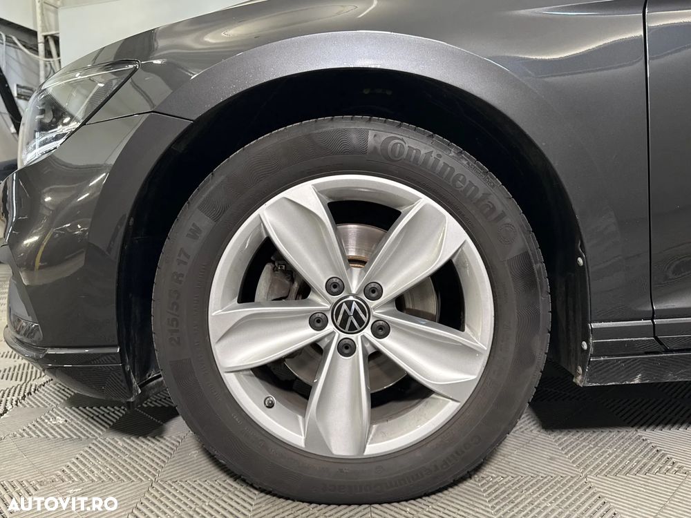 Volkswagen Passat - 14