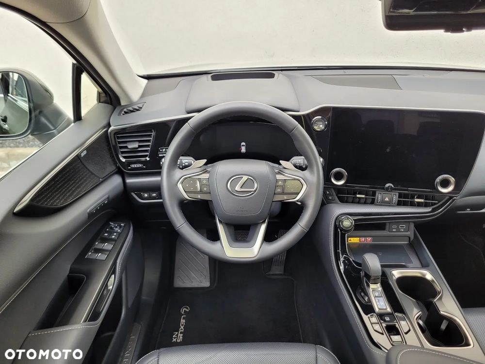 Lexus NX 350h Omotenashi AWD - 11
