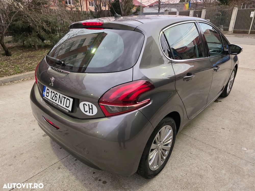 Peugeot 208 1.2 L PureTech Turbo Allure Aut. - 4