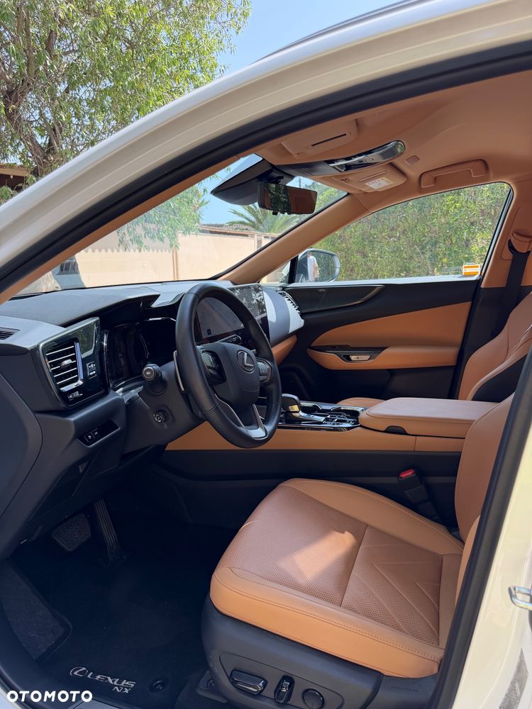 Lexus NX 350h Omotenashi AWD - 9