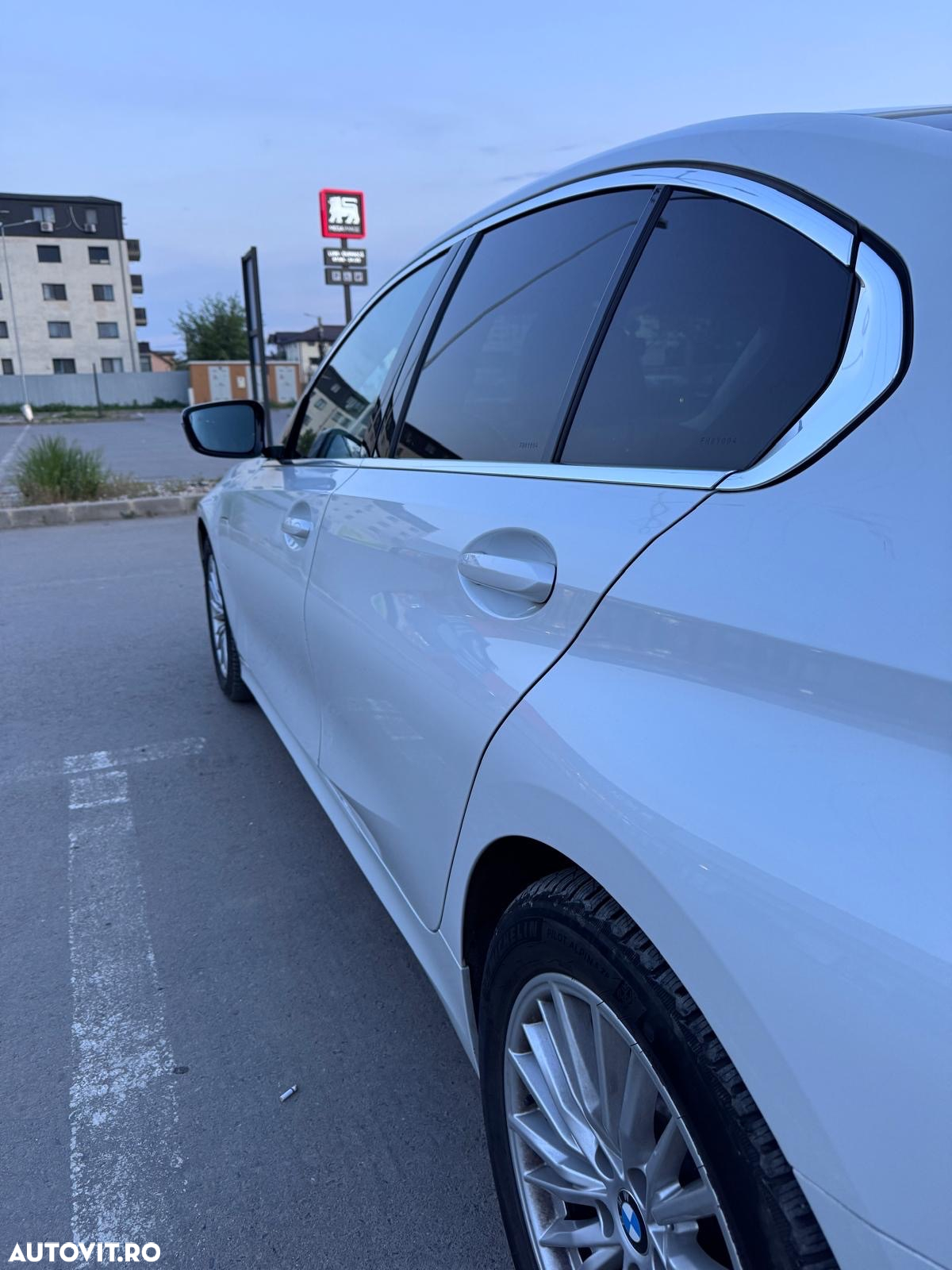 BMW Seria 3 330e AT PHEV - 8
