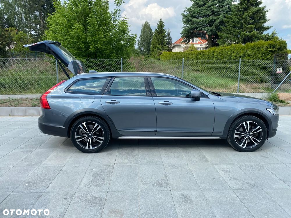 Volvo V90 Cross Country D5 AWD Pro - 20