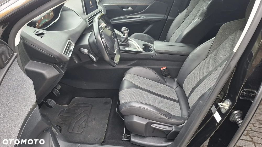 Peugeot 3008 1.2 PureTech Allure - 14