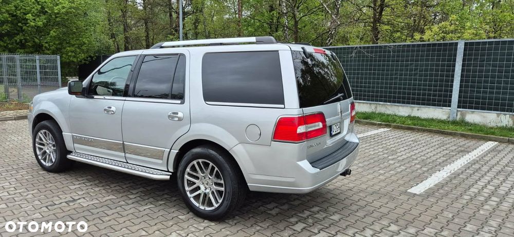 Lincoln Navigator 5.4 4x4 - 9