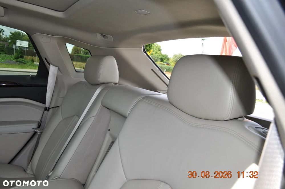 Cadillac SRX 3.6 V6 AWD Sport Luxury - 24