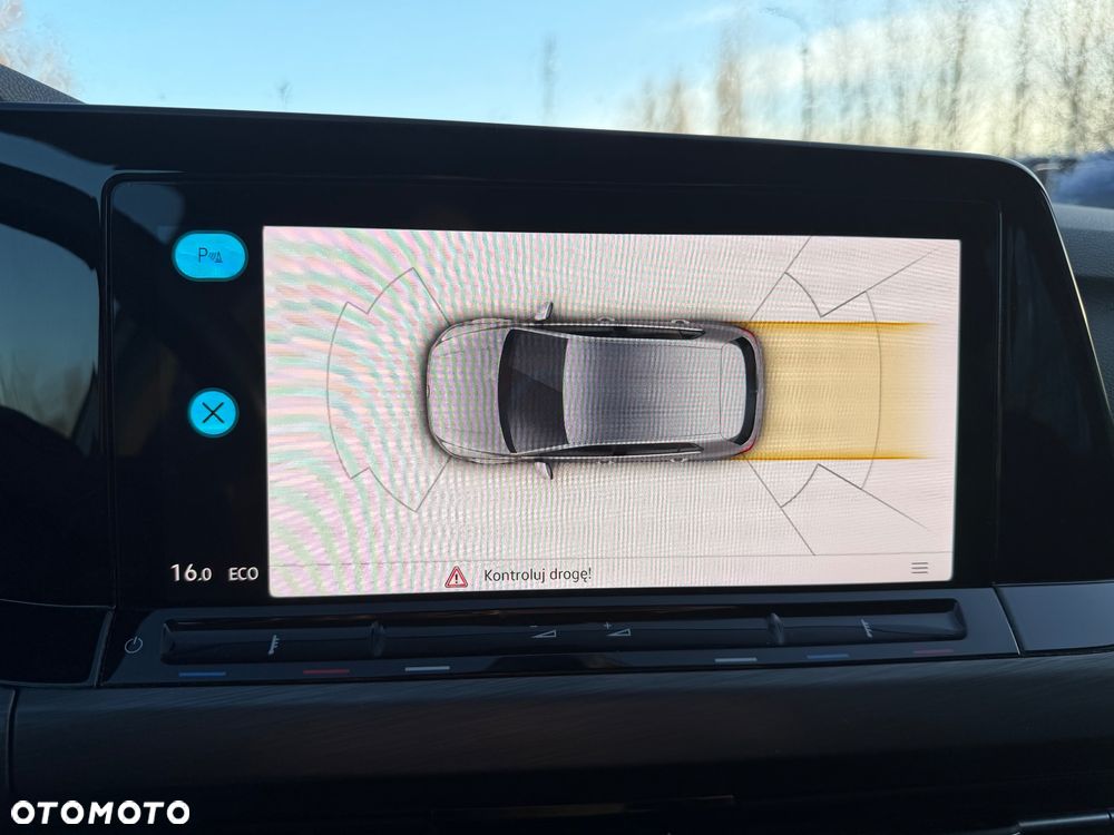 Volkswagen Golf - 34