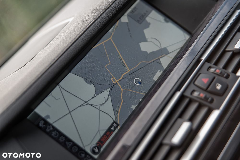 BMW Seria 7 730d - 24