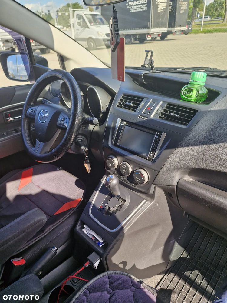 Mazda 5 - 11