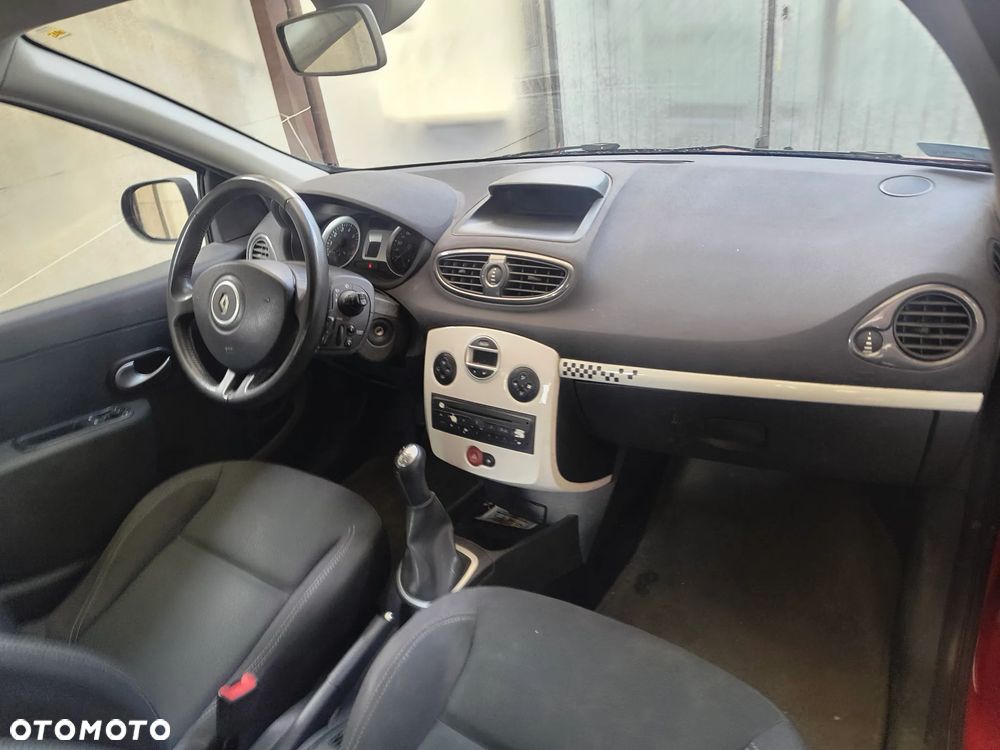 Renault Clio 1.2 16V TCE S - 5