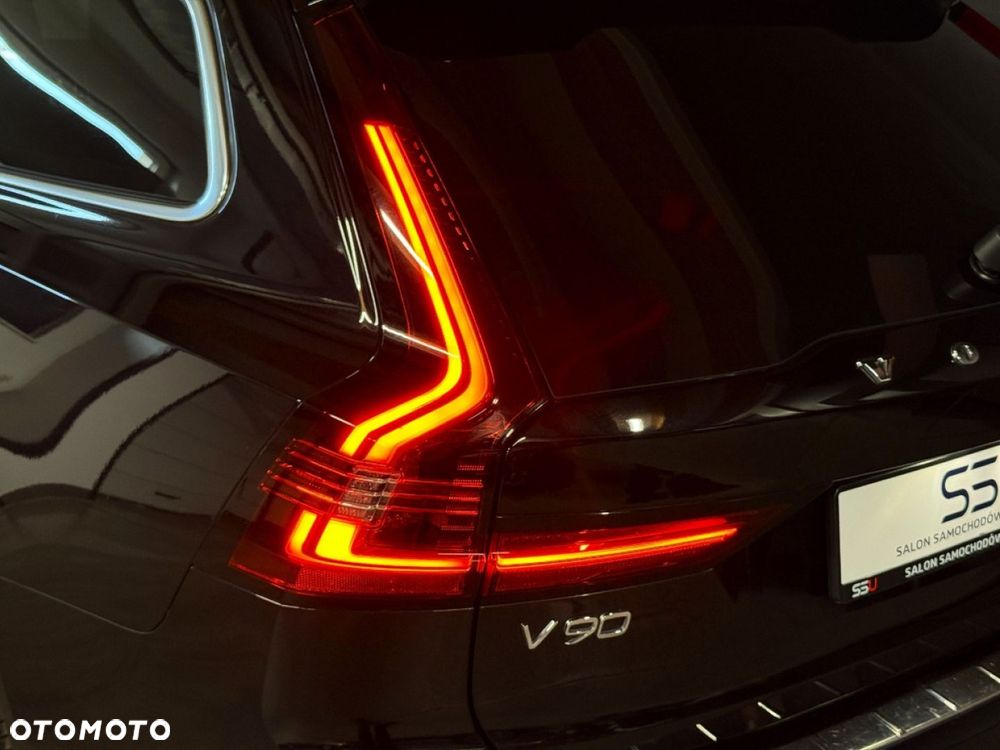 Volvo V90 T8 AWD Plug-In Hybrid Plus Bright - 37