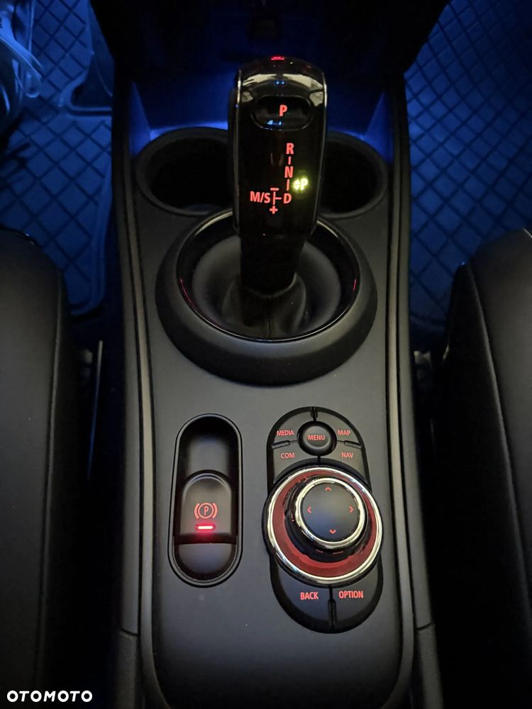 MINI Countryman Cooper Classic Trim - 14