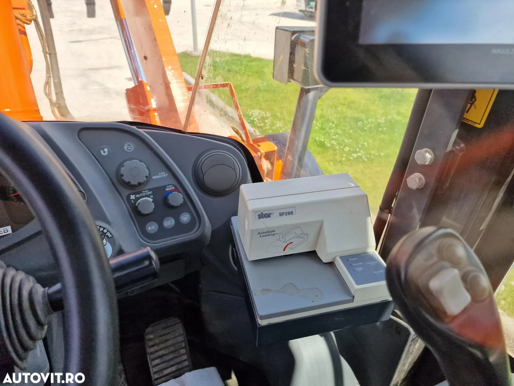 Hitachi ZW220, 8.453h, cupa 3,5mc, 2 Anv NOI, Gresare automata, Cantar, Camera spate, 18,6t, STARE FOARTE BUNA-PROMOTIE 74900 EUR+Tva - 5