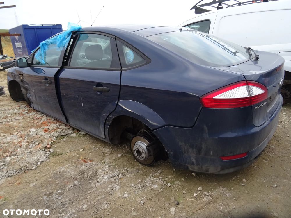 Ford Mondeo Mk4 (lakier A8) części maska zderzak błotniki drzwi deska konsola lampy - 5