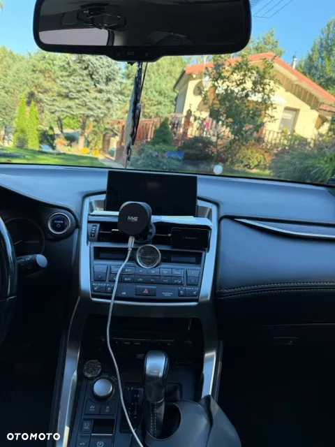 Lexus NX - 14