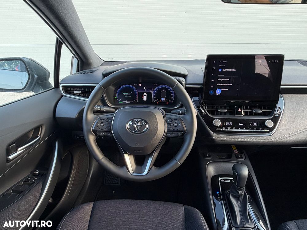 Toyota Corolla - 23
