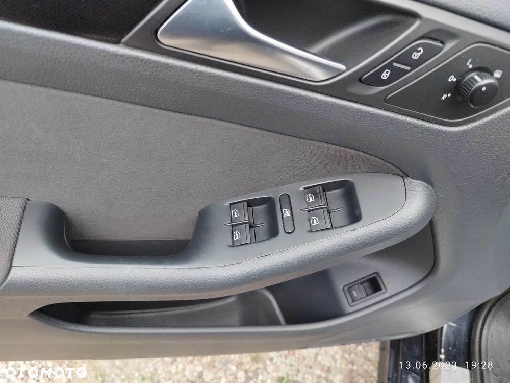 Volkswagen Jetta 1.2 TSI Comfortline - 15