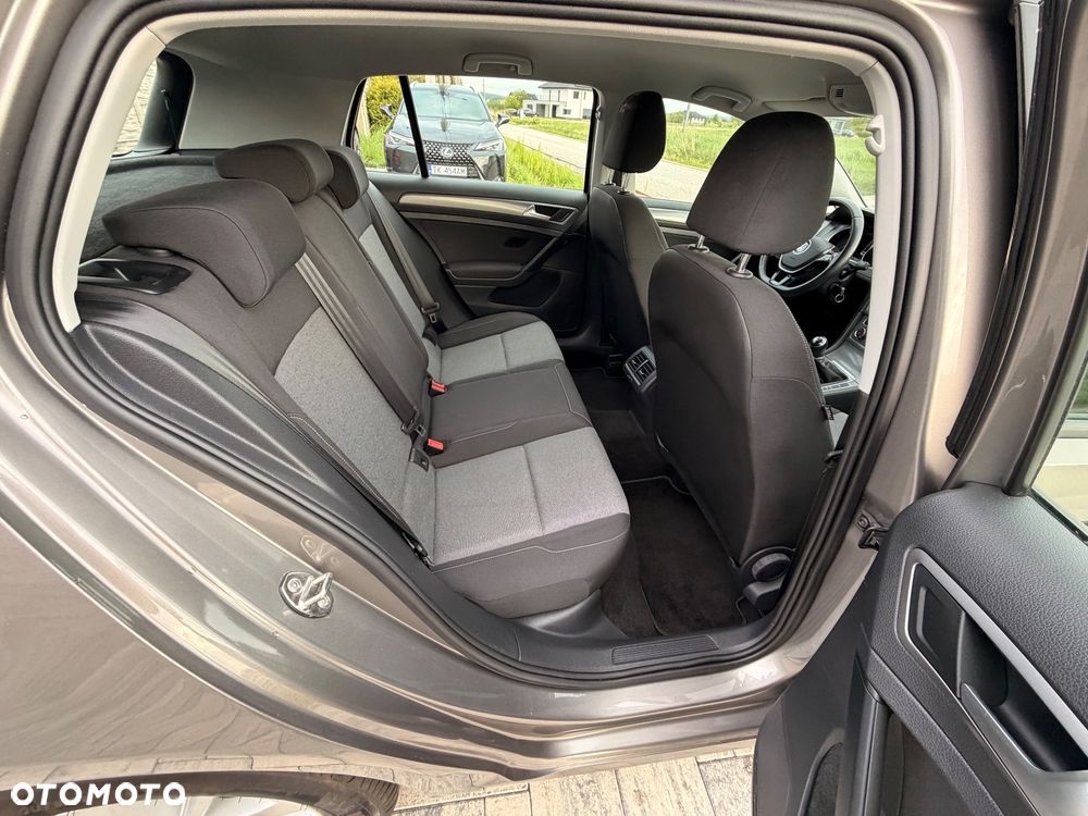 Volkswagen Golf 1.6 TDI BlueMotion Comfortline - 14