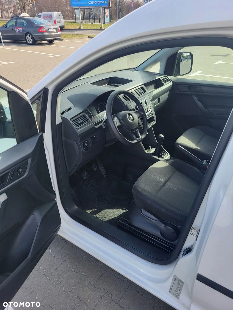 Volkswagen Caddy Maxi - 9