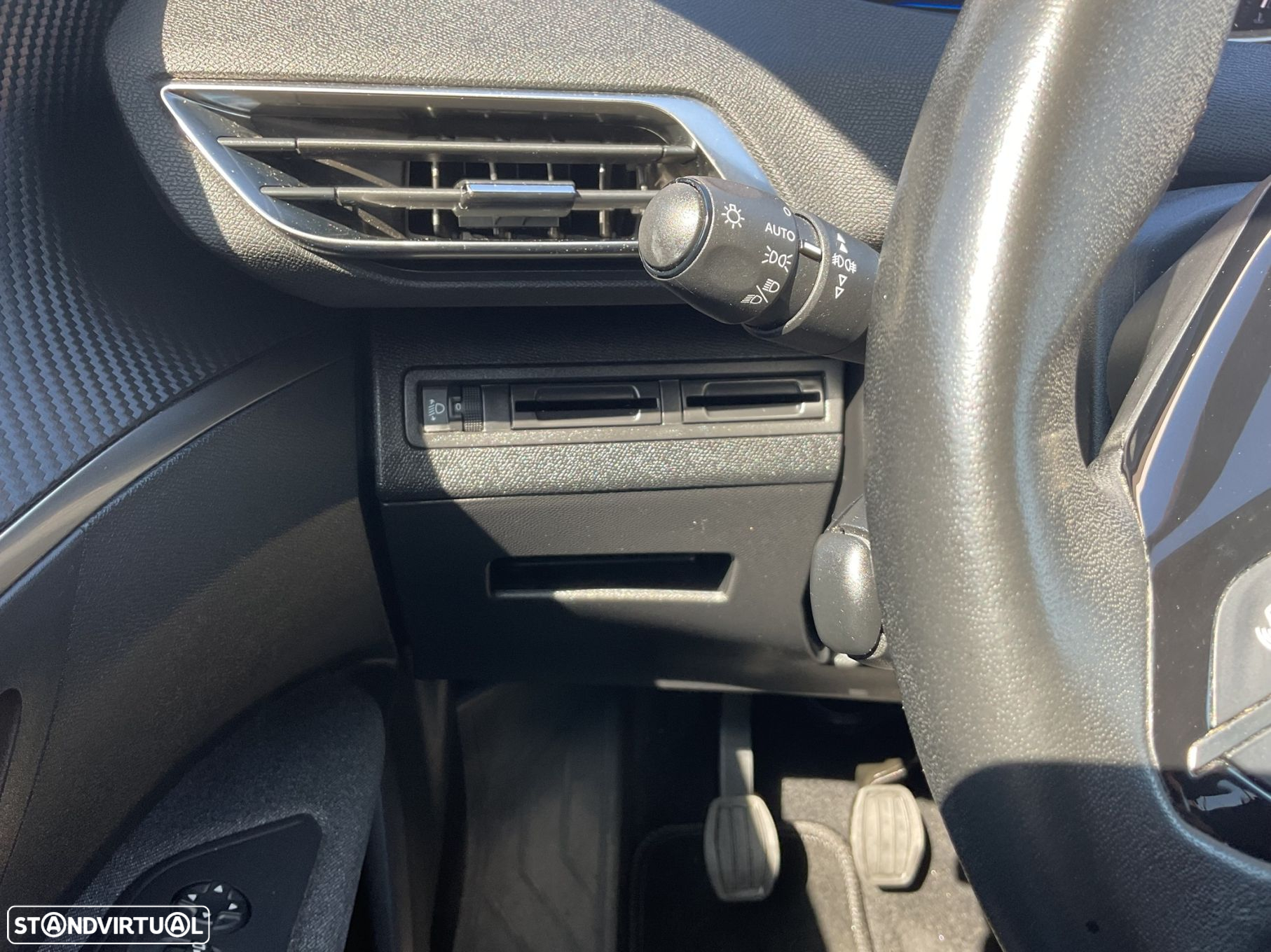 Peugeot 3008 1.5 BlueHDi Active - 32