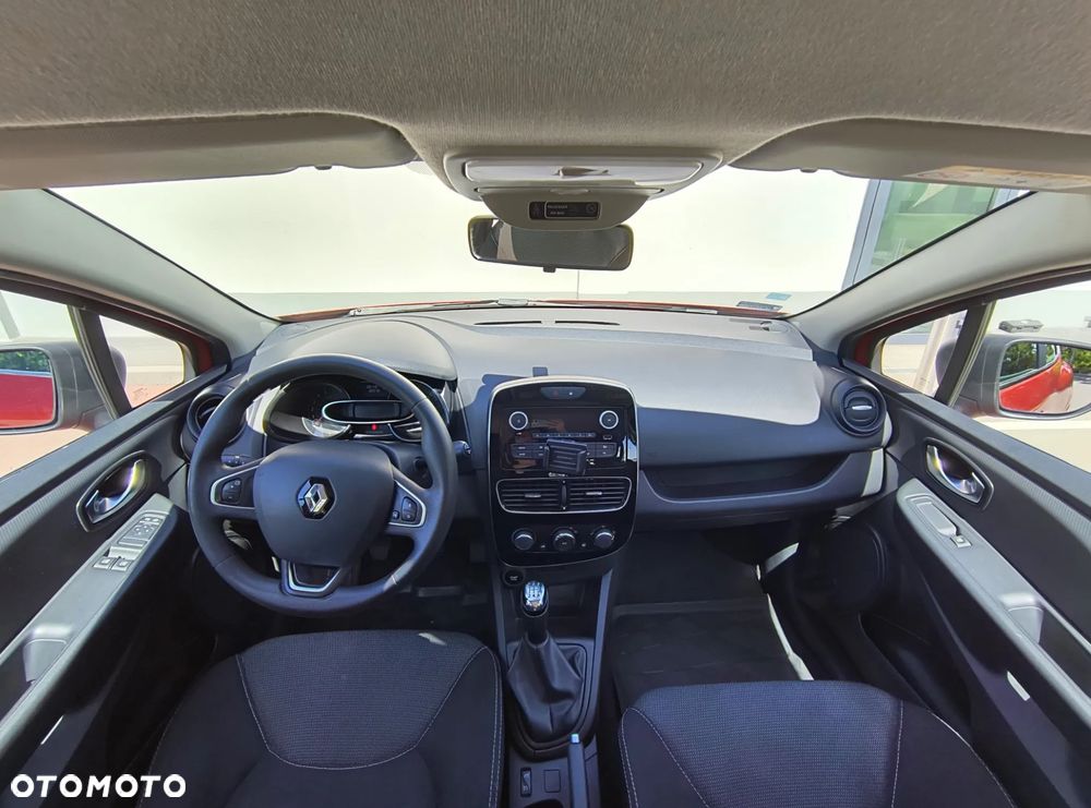 Renault Clio - 8