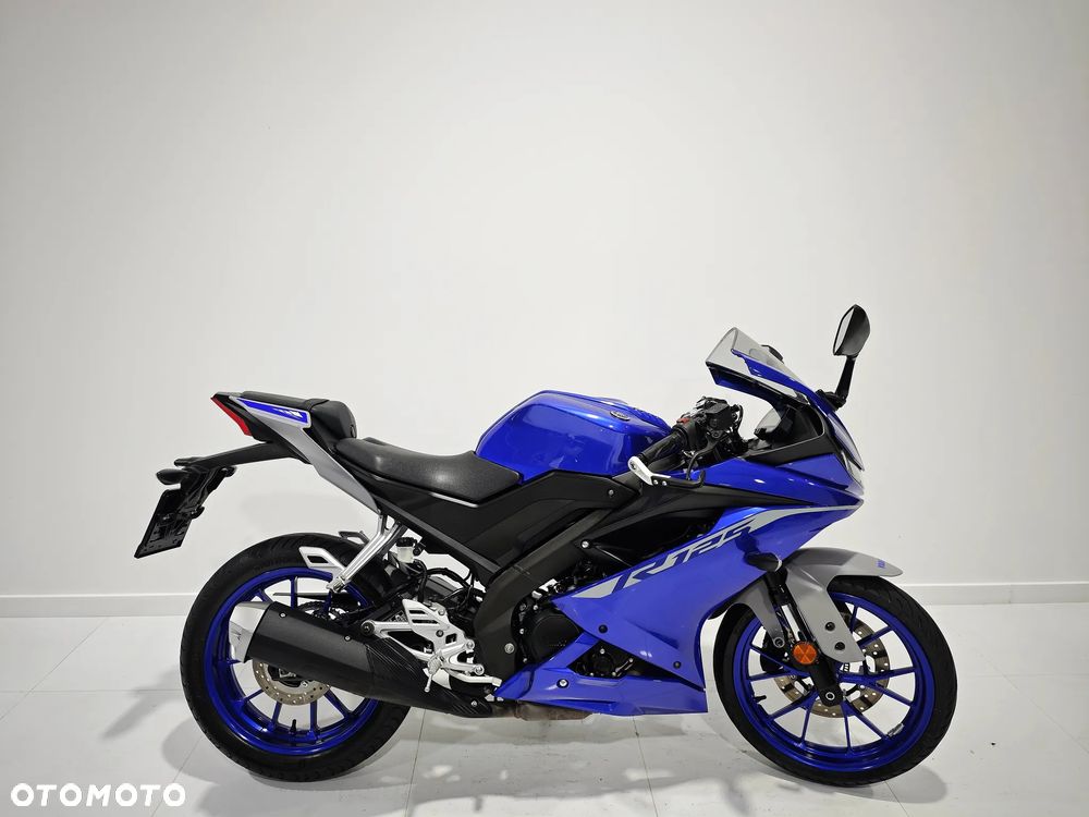 Yamaha YZF - 1