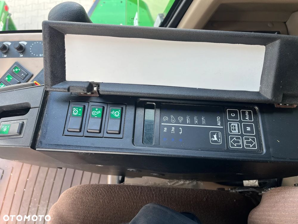 John Deere 2256 HillMaster - 16