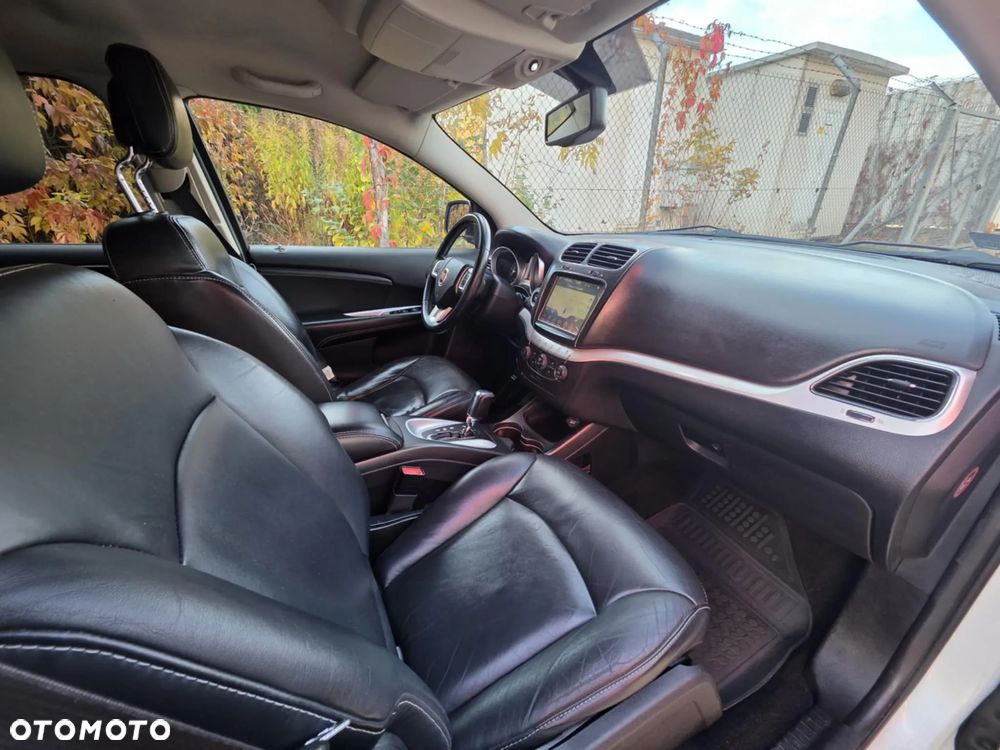 Fiat Freemont 2.0 Multijet Lounge AWD - 11