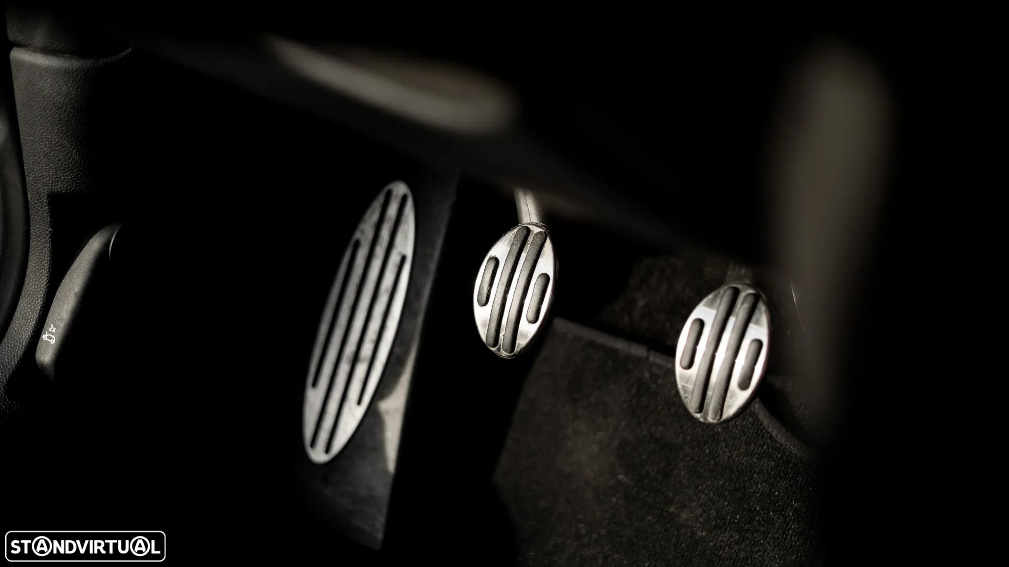 MINI 3 Portas One JCW - 17
